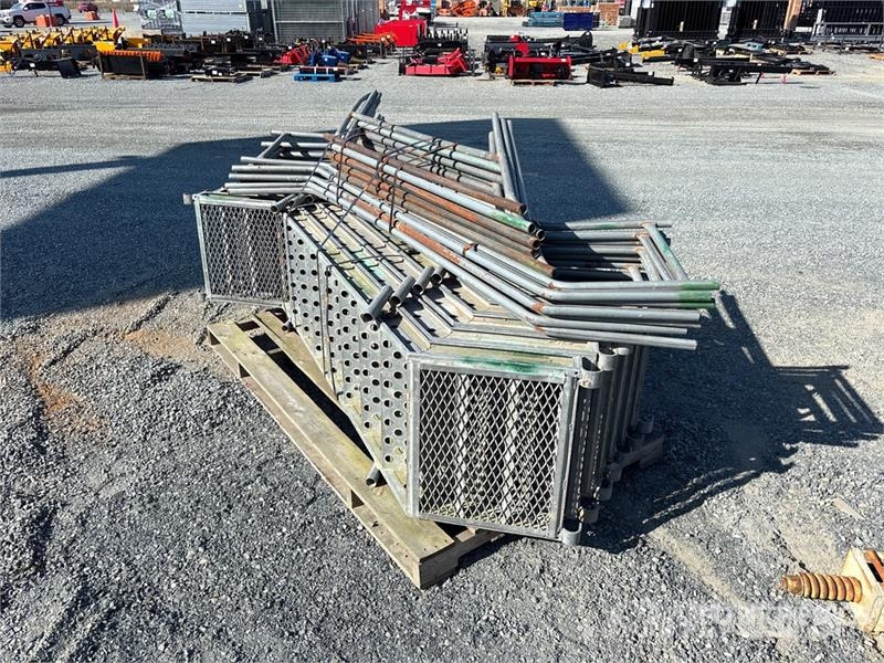 Quantity of (7) Stairs Scaffolding Stillads udstyr