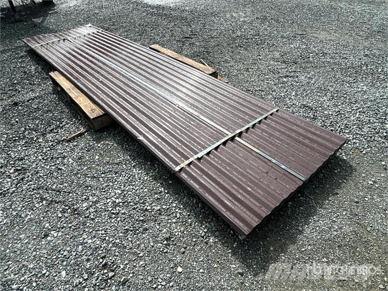 Quantity of (70) 3 ft x 12 ft Brown Metal Roof Pan Seilwinden, Bauaufzüge und Lastenaufzüge