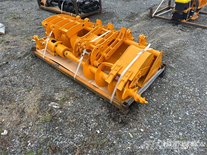  Quantity of (8)  GIYI Cat 301 GYA-8 Mini Excavator Andre komponenter