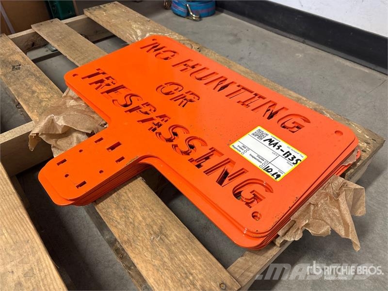  Quantity of (8)  SKLP SK-NHT8 Warning Signs (Unuse Otros componentes