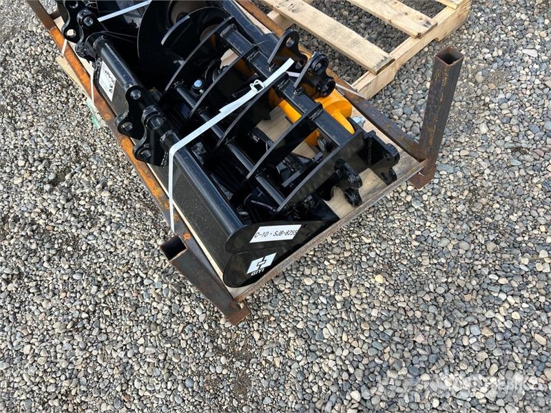 Quantity of (8) VICSEC VCA-8 Mini Excavator Attac Other components