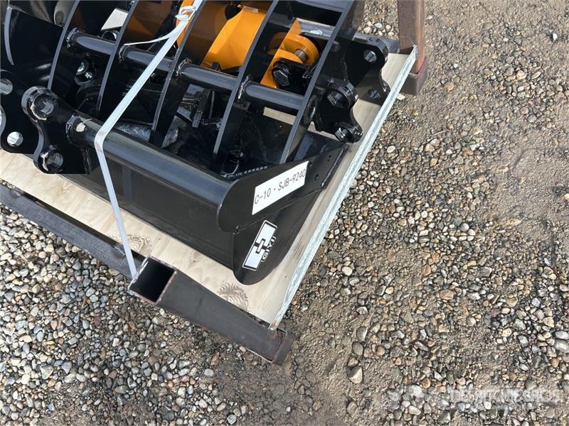  Quantity of (8)  VICSEC VCA-8 Mini Excavator Attac Otros componentes