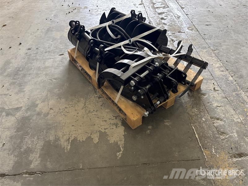  Quantity of (9)  AGT Mini Excavator Attachments (U مكونات أخرى
