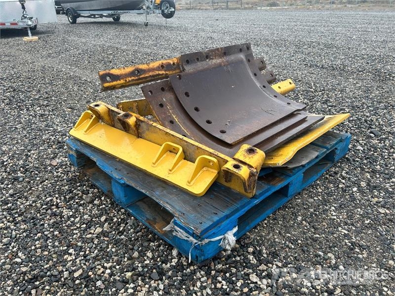 Quantity of Motor Grader Attachments Ostale komponente za građevinarstvo
