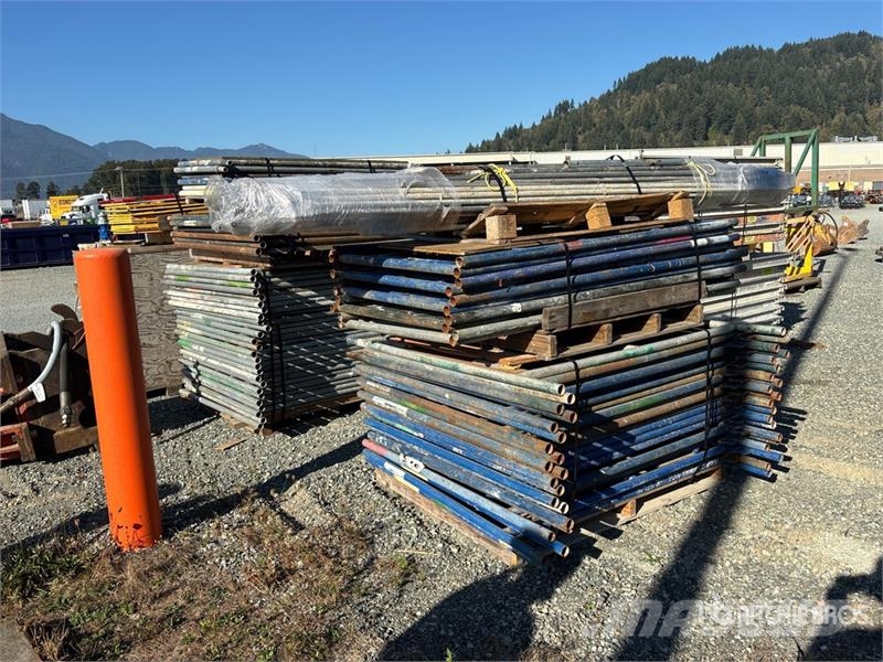  Quantity of Scaffolding Gerüste & Zubehör