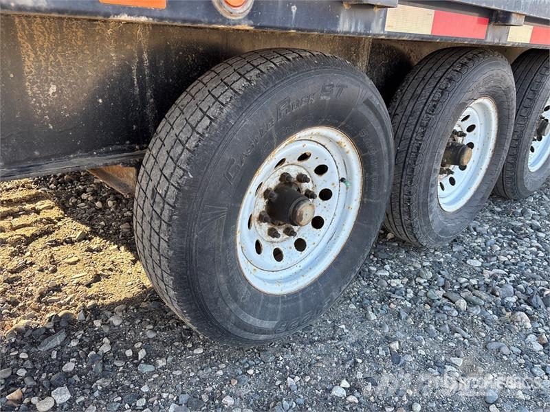 Rainbow 20 ft Tri/A Equipment Trailer 車輛運輸拖車