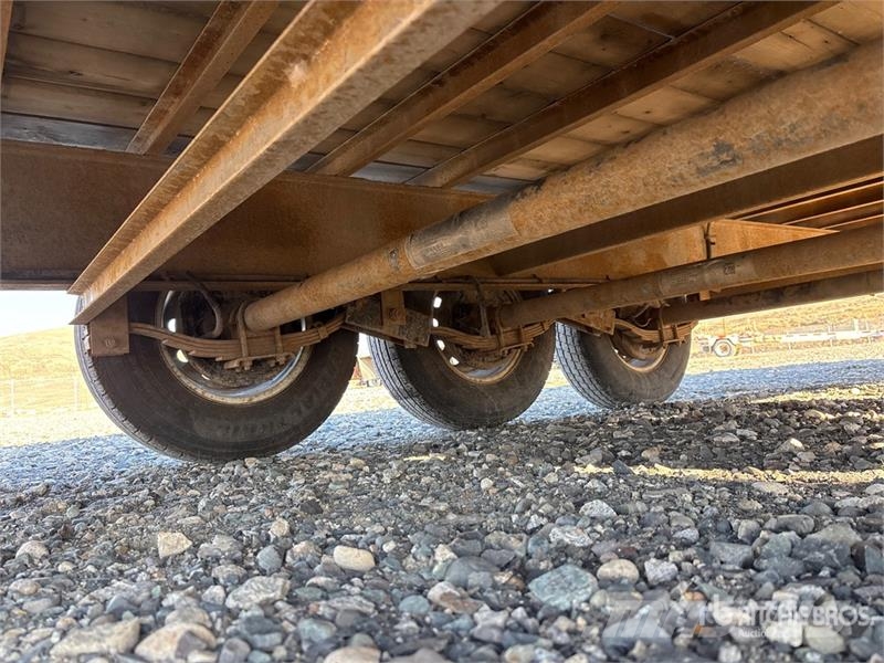 Rainbow 20 ft Tri/A Equipment Trailer 車輛運輸拖車
