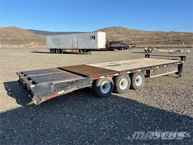 Rainbow 20 ft Tri/A Equipment Trailer 車輛運輸拖車