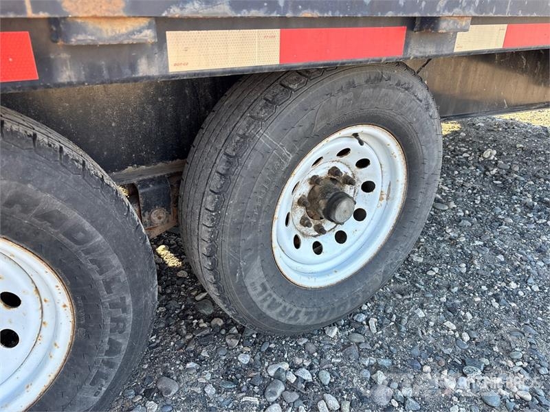 Rainbow 24 ft Tri/A Equipment Trailer Biltransportsläp
