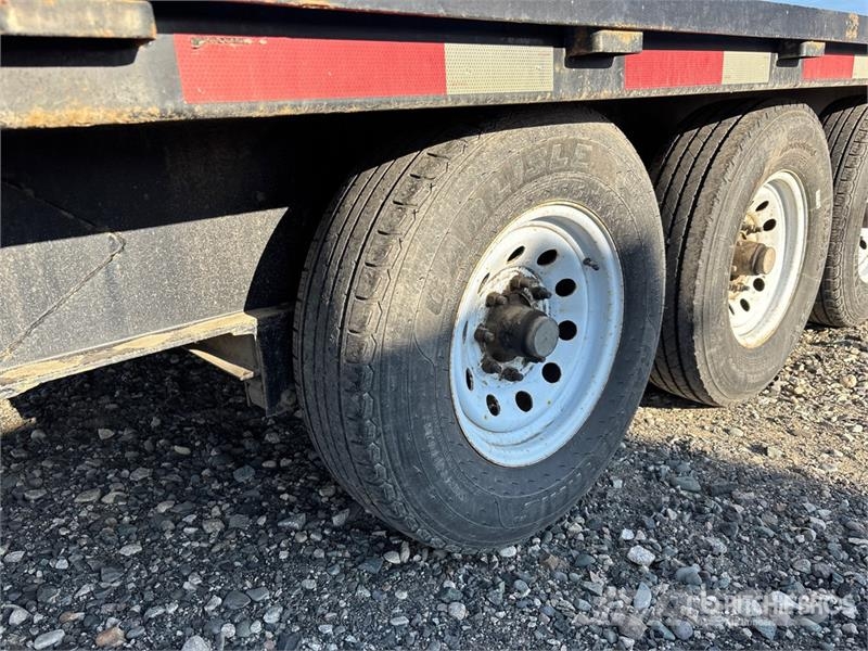 Rainbow 24 ft Tri/A Equipment Trailer Biltransportsläp