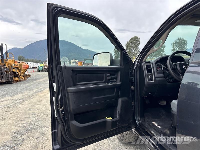 RAM 1500 Прочие фургоны