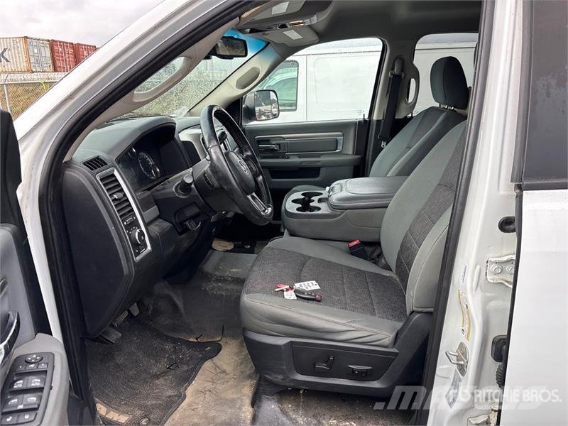 RAM 2500 4x4 Crew Cab Pickup Прочие фургоны