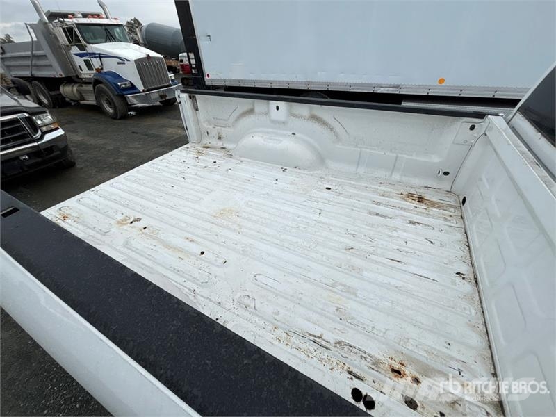 RAM 2500 4x4 Crew Cab Pickup Прочие фургоны