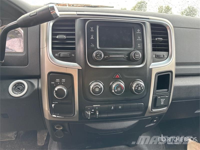 RAM 2500 4x4 Crew Cab Pickup Прочие фургоны