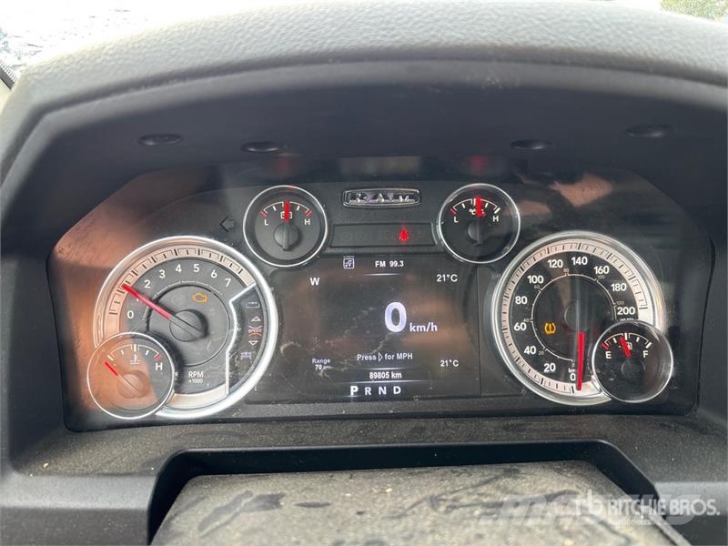 RAM 2500 4x4 Crew Cab Pickup Прочие фургоны