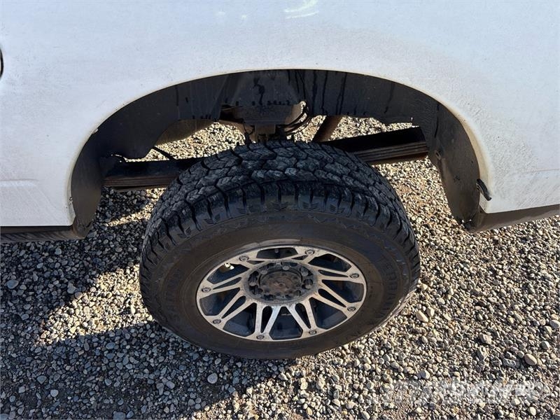RAM 2500 4x4 Crew Cab Pickup Egyéb