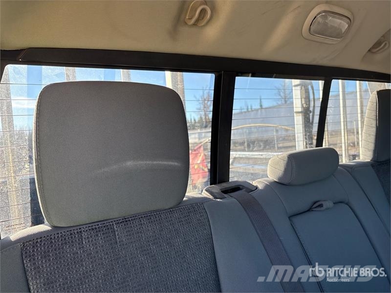RAM 2500 4x4 Crew Cab Pickup Egyéb