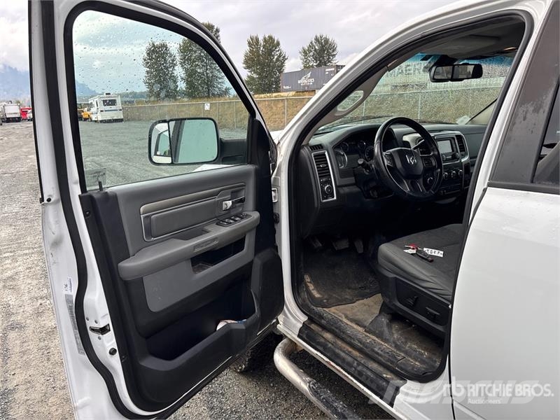 RAM 2500 4x4 Crew Cab Pickup Прочие фургоны