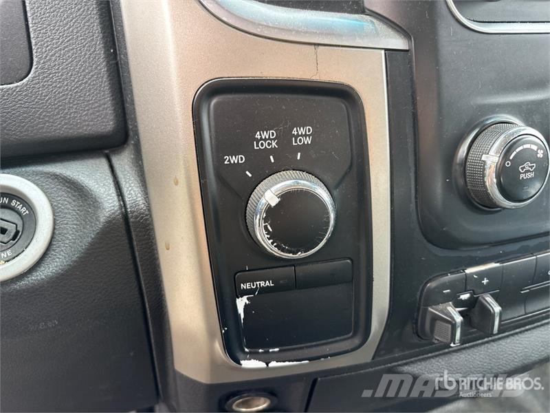 RAM 2500 4x4 Crew Cab Pickup Прочие фургоны