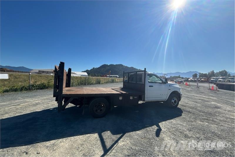 RAM 3500 4x2 Flatbed Truck Flatbed/Dropside trucks