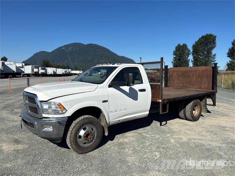 RAM 3500 4x4 Flatbed Truck Flatbed / Dropside trucks