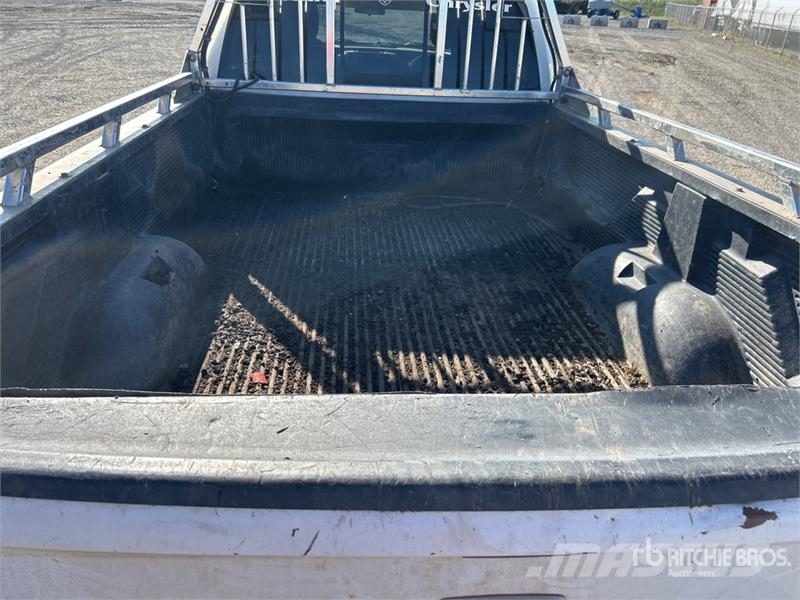 RAM 3500 SLT 4x4 Crew Cab Pickup Otros