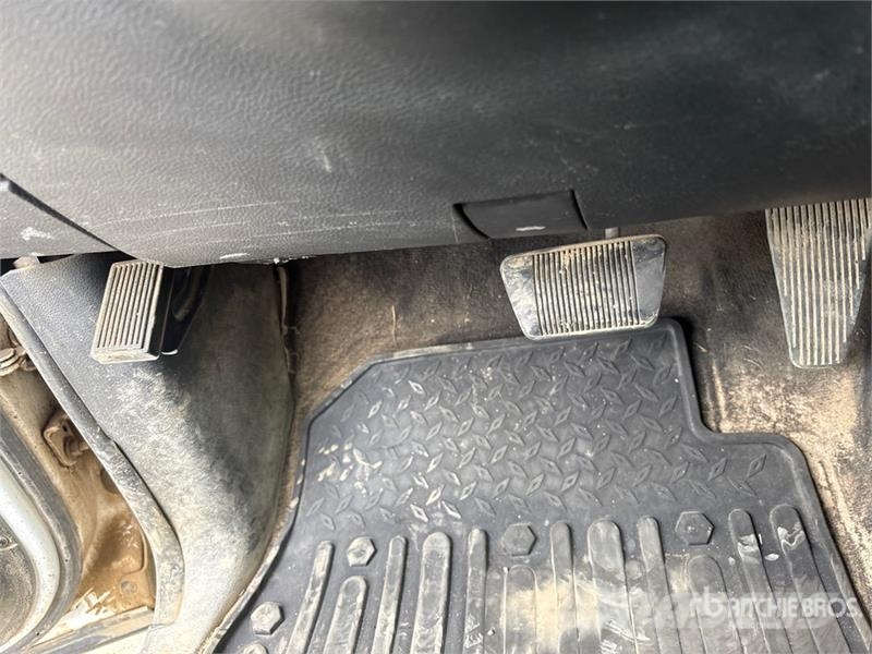 RAM 3500 SLT 4x4 Crew Cab Pickup Anders