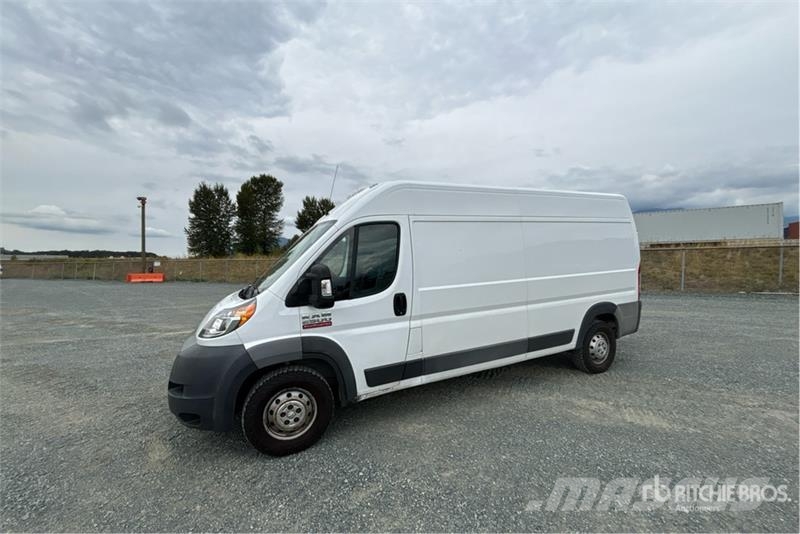 RAM Promaster 2500 Camperized Van Samochody osobowe