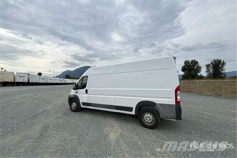 RAM Promaster 2500 Camperized Van Samochody osobowe