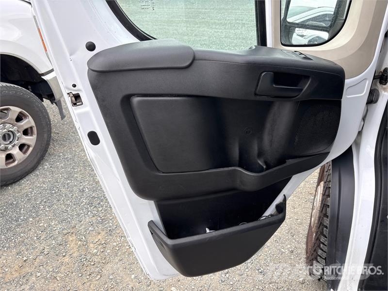 RAM Promaster 2500 Camperized Van Samochody osobowe