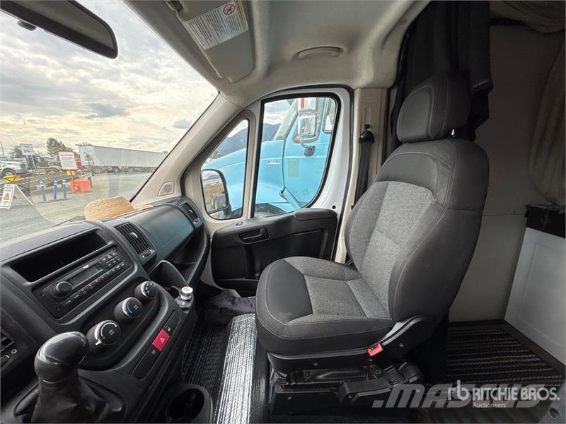 RAM Promaster 2500 Camperized Van Samochody osobowe