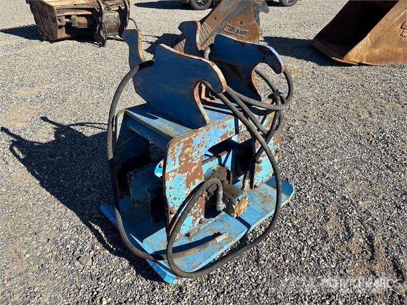Rockram 44 in Plate Compactor Attachment Kompaktory