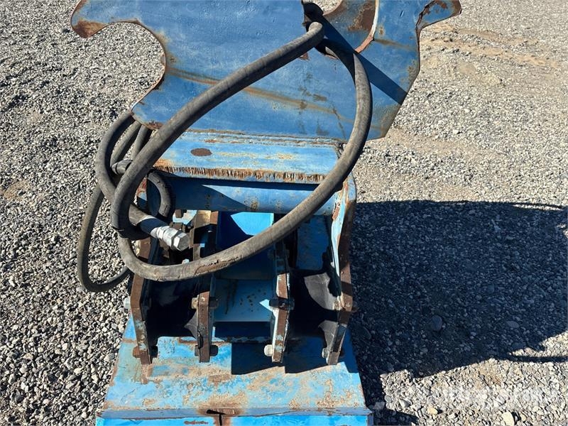 Rockram 44 in Plate Compactor Attachment Kompaktory
