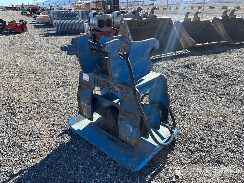 Rockram 44 in Plate Compactor Attachment Kompaktory