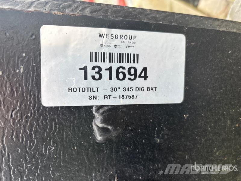 Rototilt 30 in Digging Excavator Bucket (Unused) Kašike / Korpe