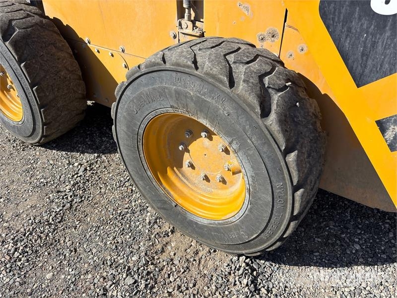 Sany SS270V Skid Steer Loader Liukuohjatut kuormaajat