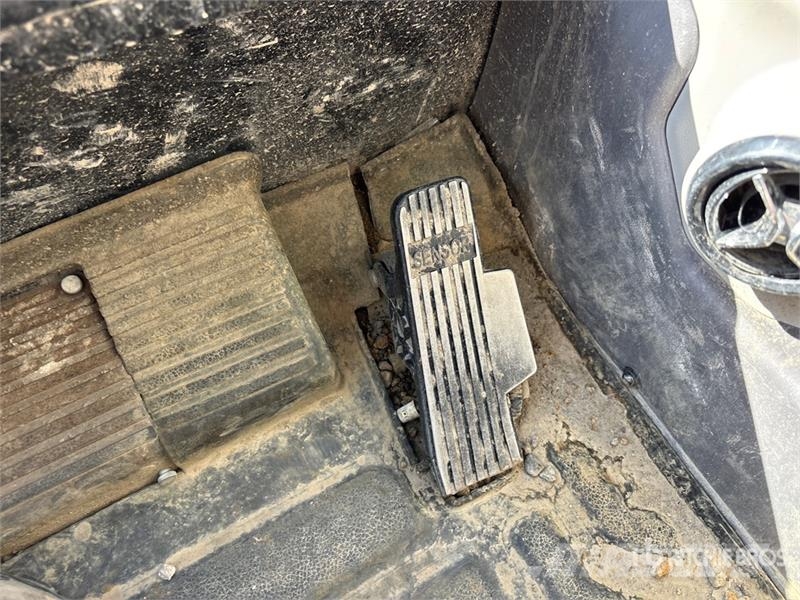 Sany SS270V Skid Steer Loader Liukuohjatut kuormaajat
