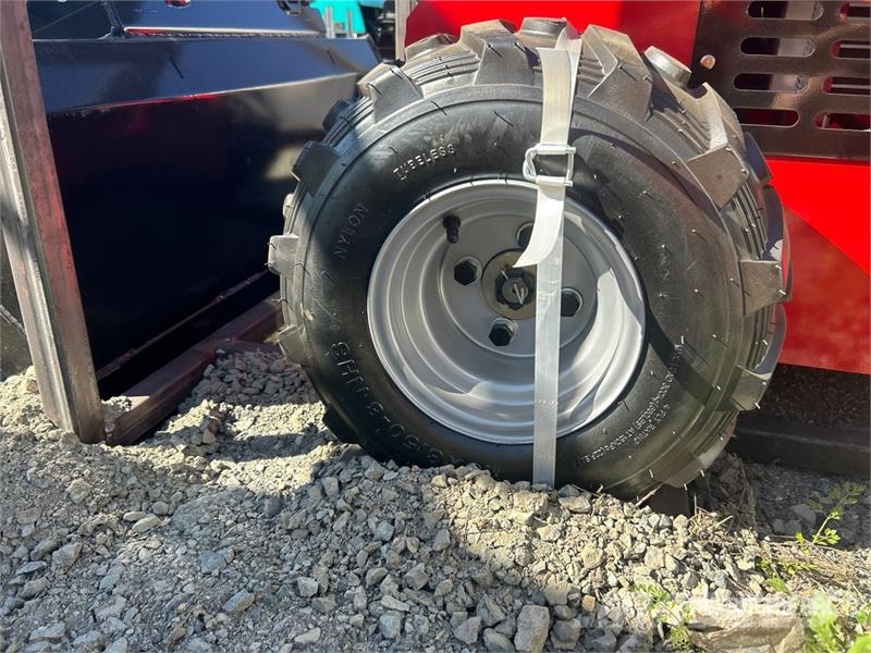 SDLOOL SL-323TZ Mini Skid Steer Loader (Unused) Skid steer loaders