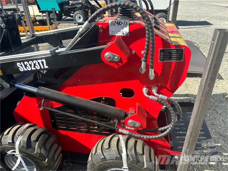 SDLOOL SL-323TZ Mini Skid Steer Loader (Unused) Skid steer loaders