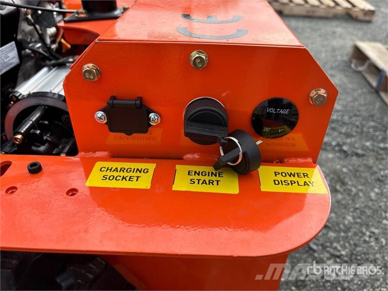 SDLOOL SL-LM1000Q Remote Control Crawler Lawn Mowe Murutraktorid