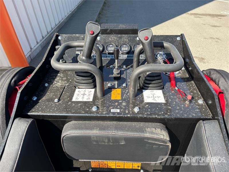  SDLOOL SL-V1000 Mini Compact Track Loader (Unused) スキッドステアローダー