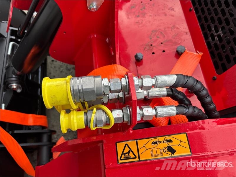  SDLOOL SL-V1000 Mini Compact Track Loader (Unused) لوادر انزلاقية التوجيه