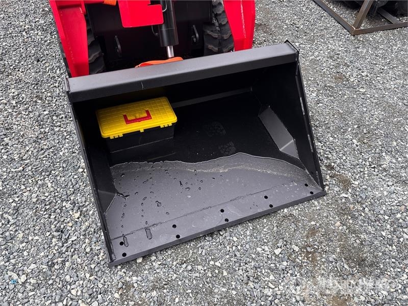  SDLOOL SL-V1000 Mini Compact Track Loader (Unused) لوادر انزلاقية التوجيه