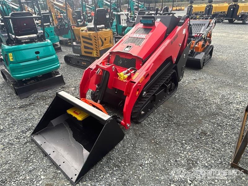  SDLOOL SL-V1000 Mini Compact Track Loader (Unused) لوادر انزلاقية التوجيه