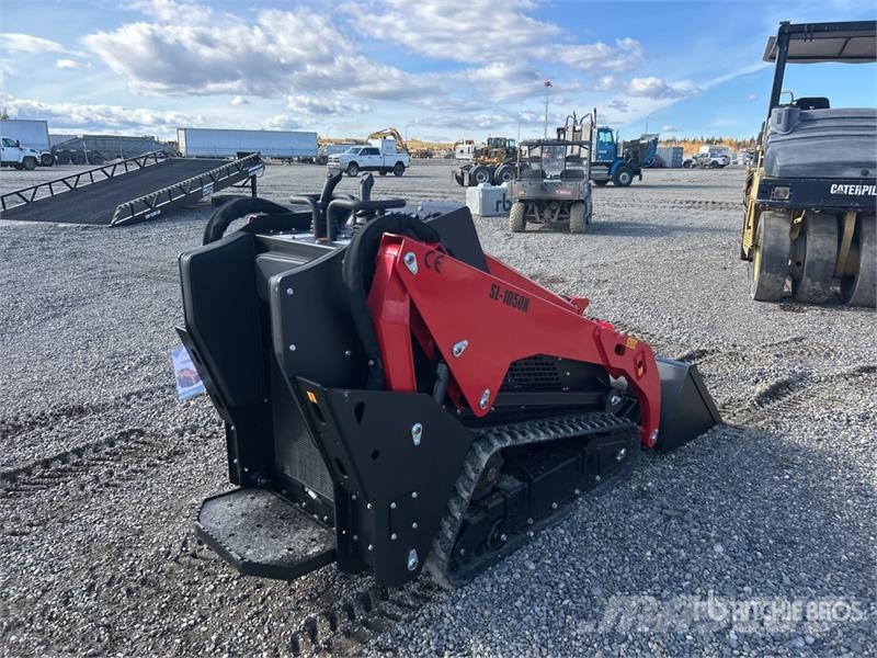  SDLOOL SL-V1000 Mini Compact Track Loader (Unused) Skid steer loaders