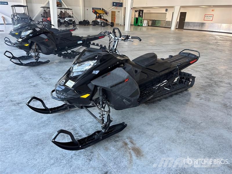 Ski-doo Summit X 850 Turbo 165 Snowmobile Moottorikelkat