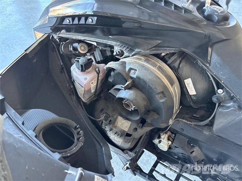 Ski-doo Summit X 850 Turbo 165 Snowmobile Moottorikelkat