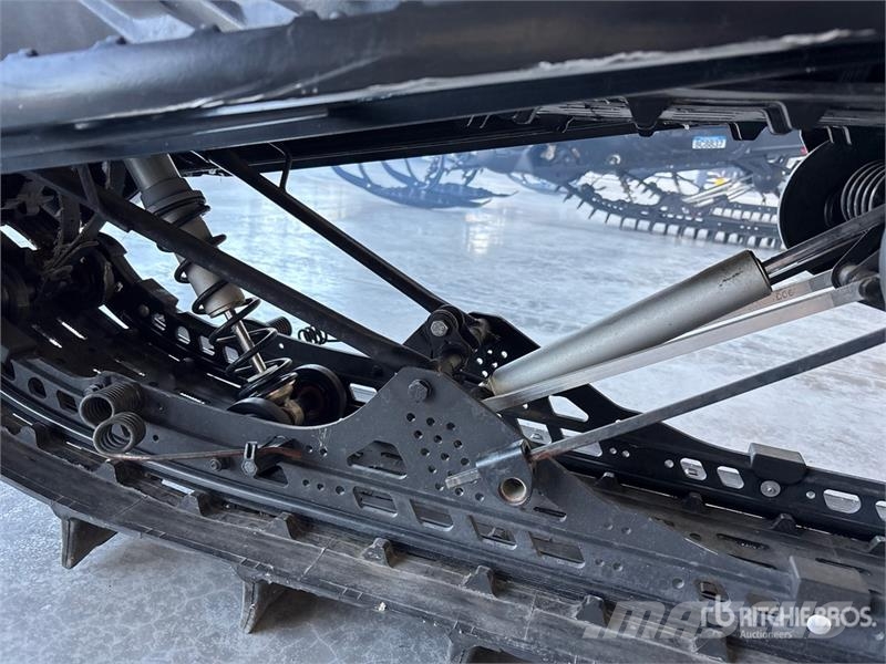 Ski-doo Summit X 850 Turbo 165 Snowmobile Moottorikelkat