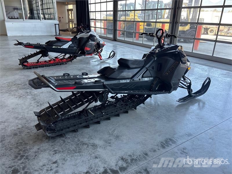 Ski-doo Summit X 850 Turbo 165 Snowmobile Moottorikelkat