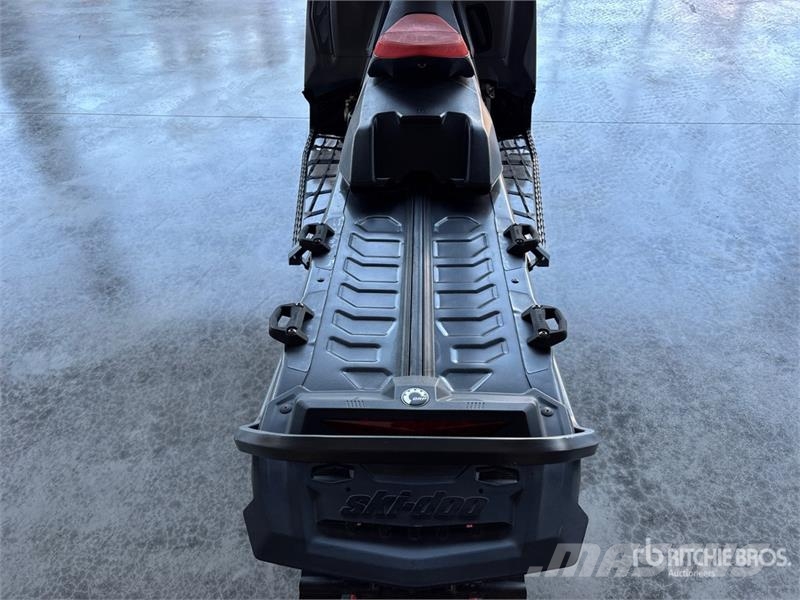 Ski-doo Summit X Expert 850 Turbo 154 Snowmobile Moottorikelkat